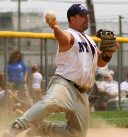 Rouchio With the Throw in Dayton 2006